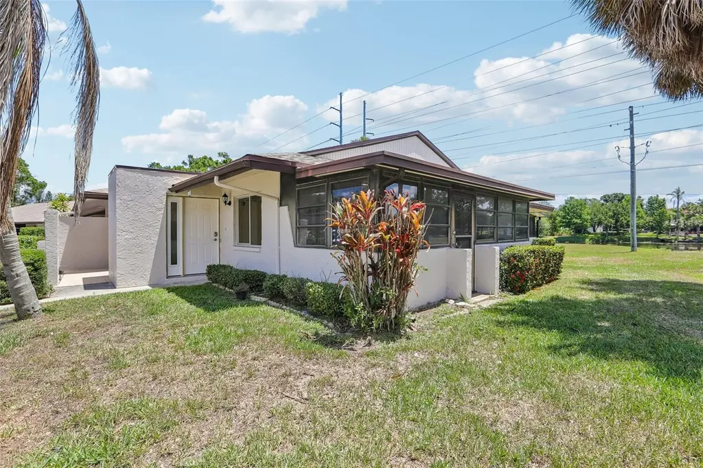 1418 14th Circle SE Largo FL 33771