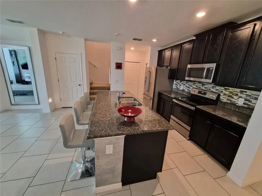 1205 Teton Drive Kissimmee FL 34744