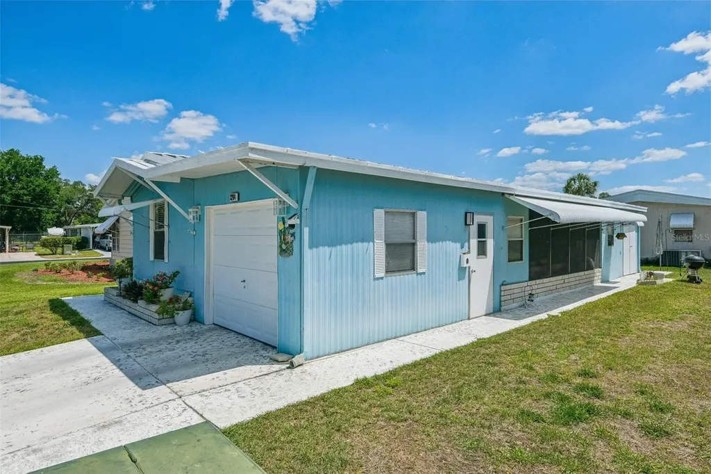 3204 Pond Hollow Street Wesley Chapel FL 33543