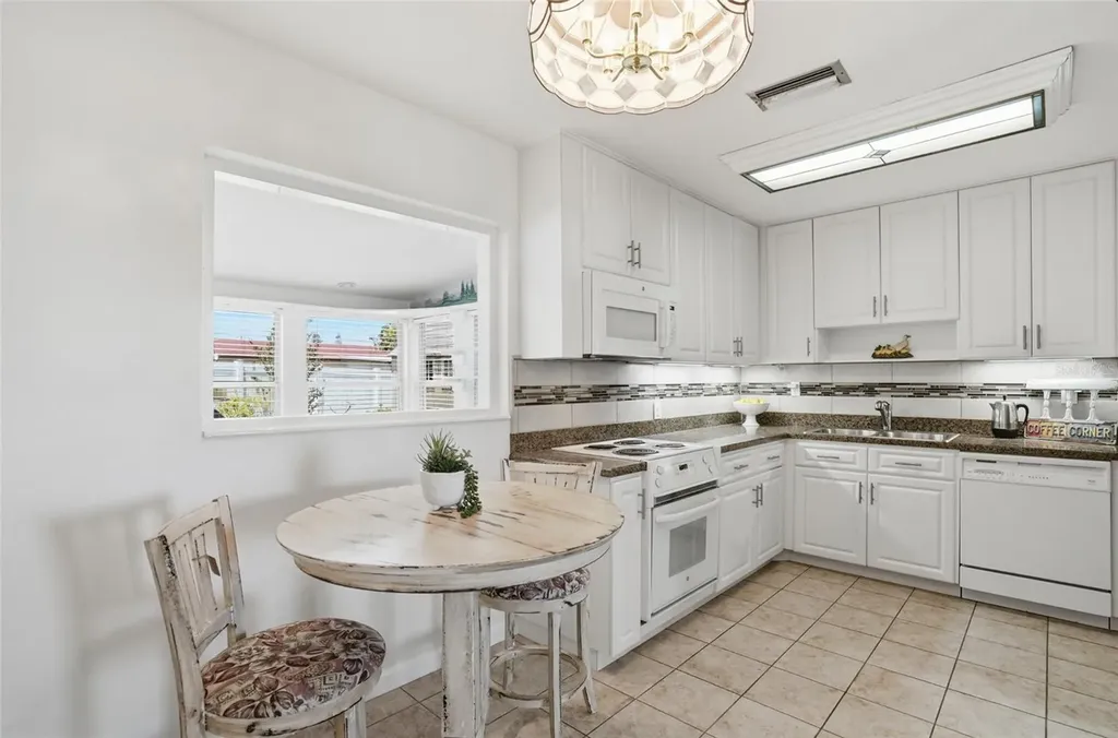 5941 49th Avenue N Kenneth City FL 33709