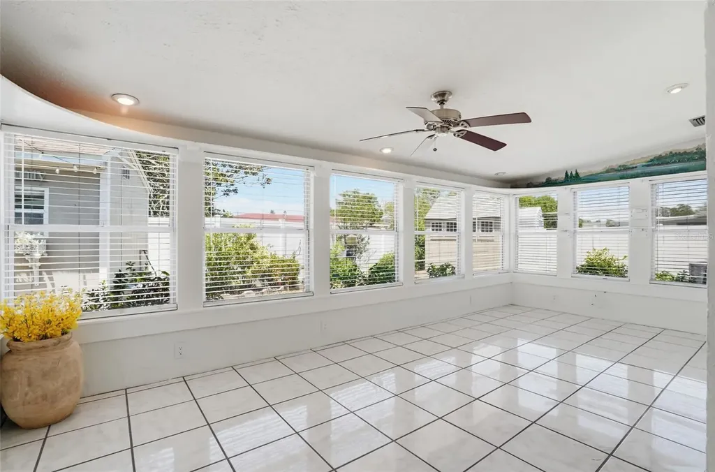 5941 49th Avenue N Kenneth City FL 33709