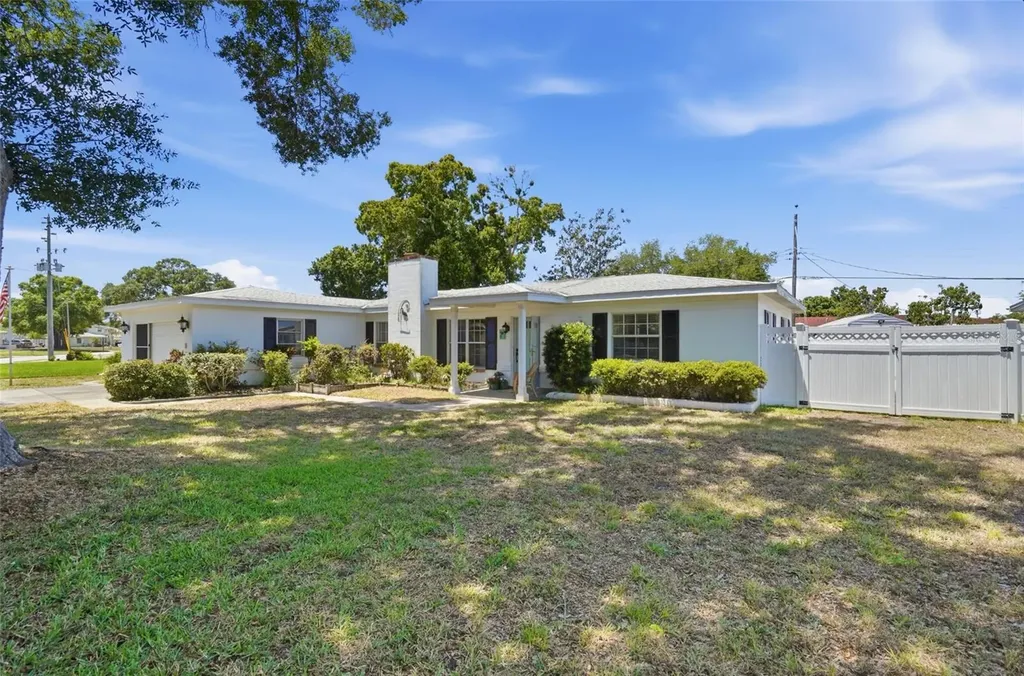 5941 49th Avenue N Kenneth City FL 33709