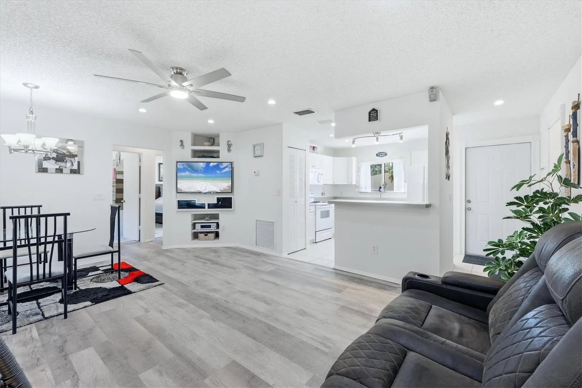 4044 S Salford Boulevard North Port FL 34287