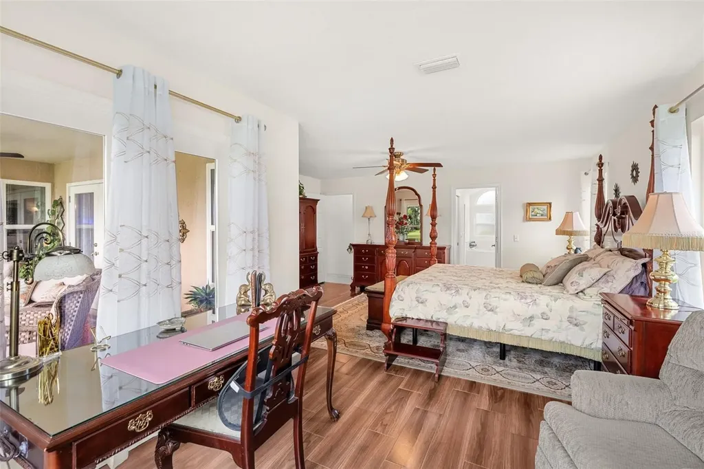 20220 Melville Street Orlando FL 32833