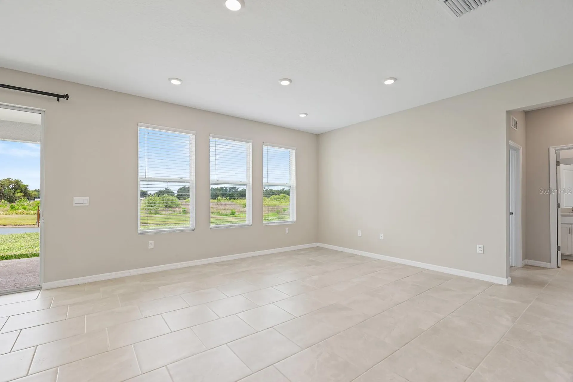 3809 Sunny Spring Street Plant City FL 33565
