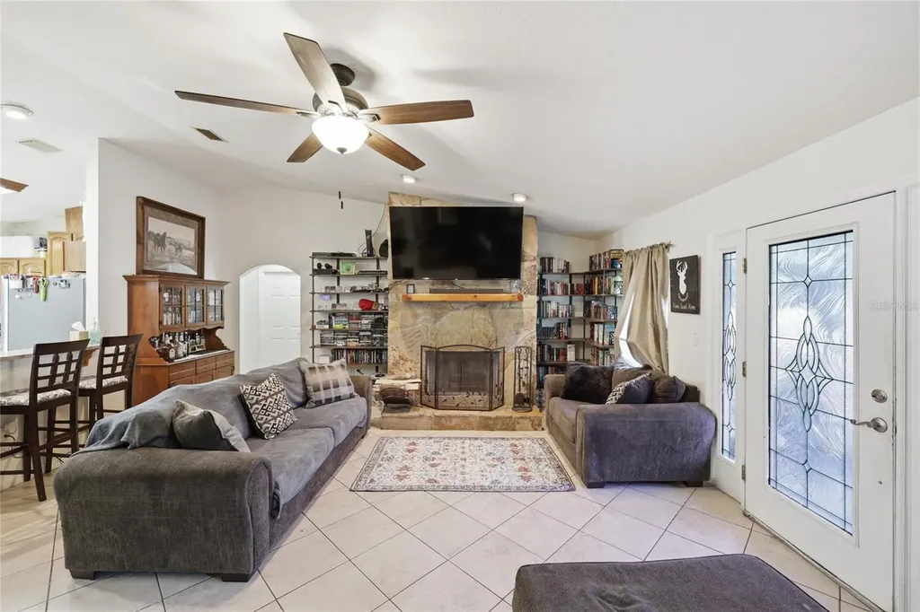 399 NE 899th Street Old Town FL 32680