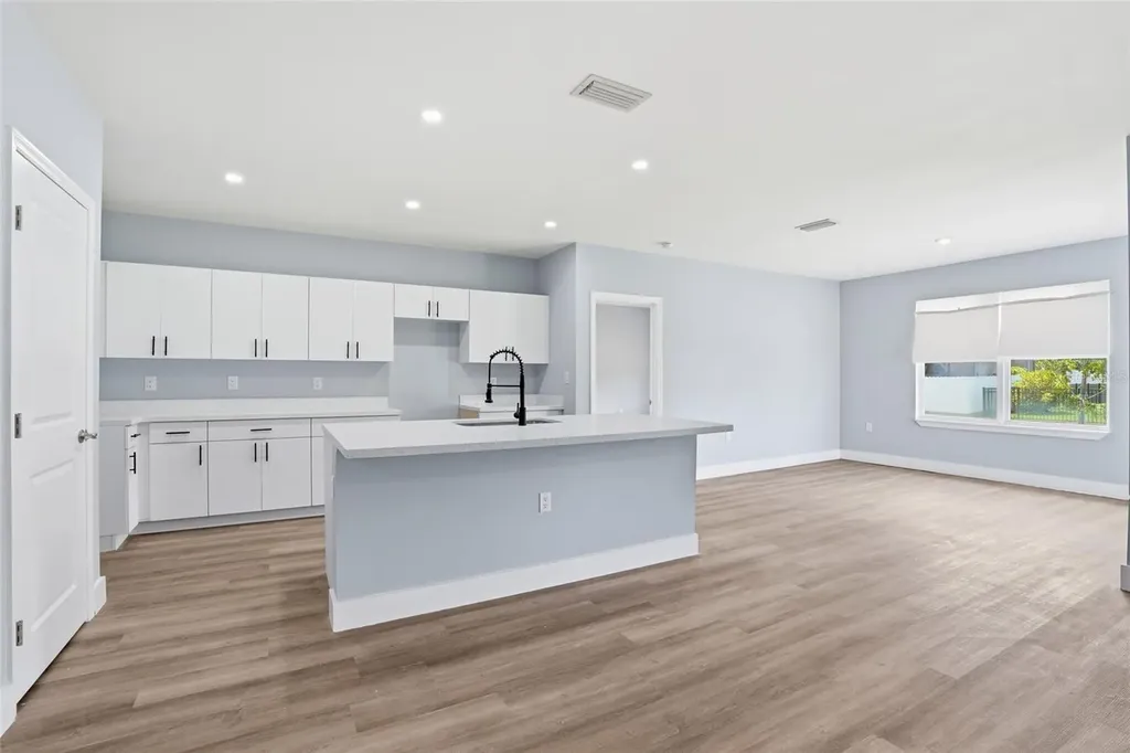 2720 NW 20th Terrace Cape Coral FL 33993