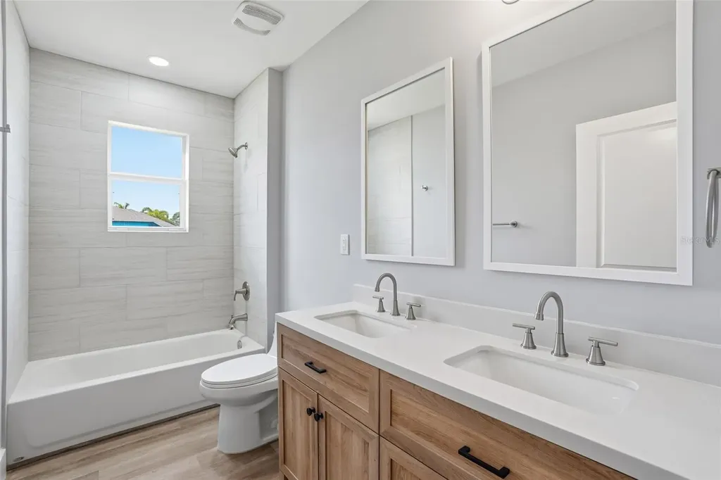 2720 NW 20th Terrace Cape Coral FL 33993