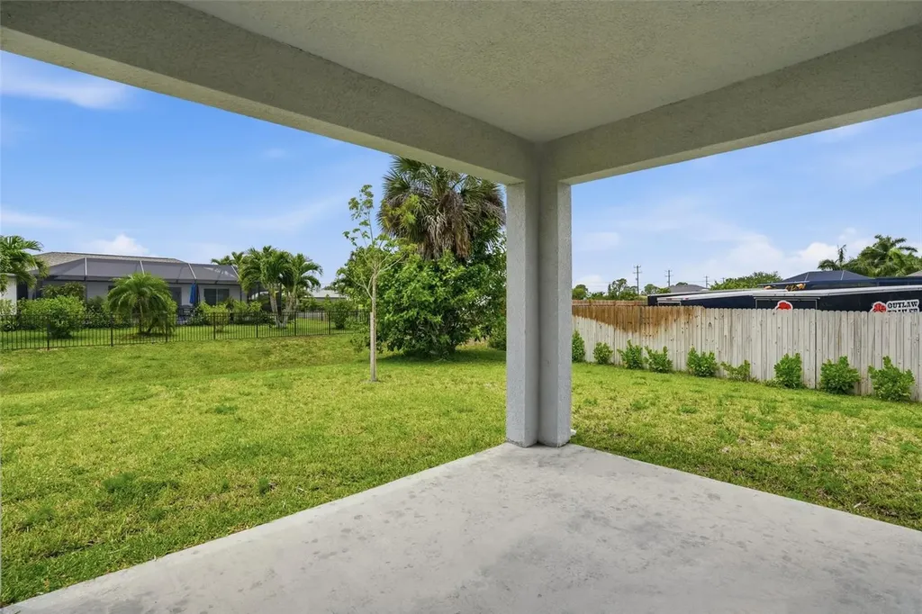 2720 NW 20th Terrace Cape Coral FL 33993