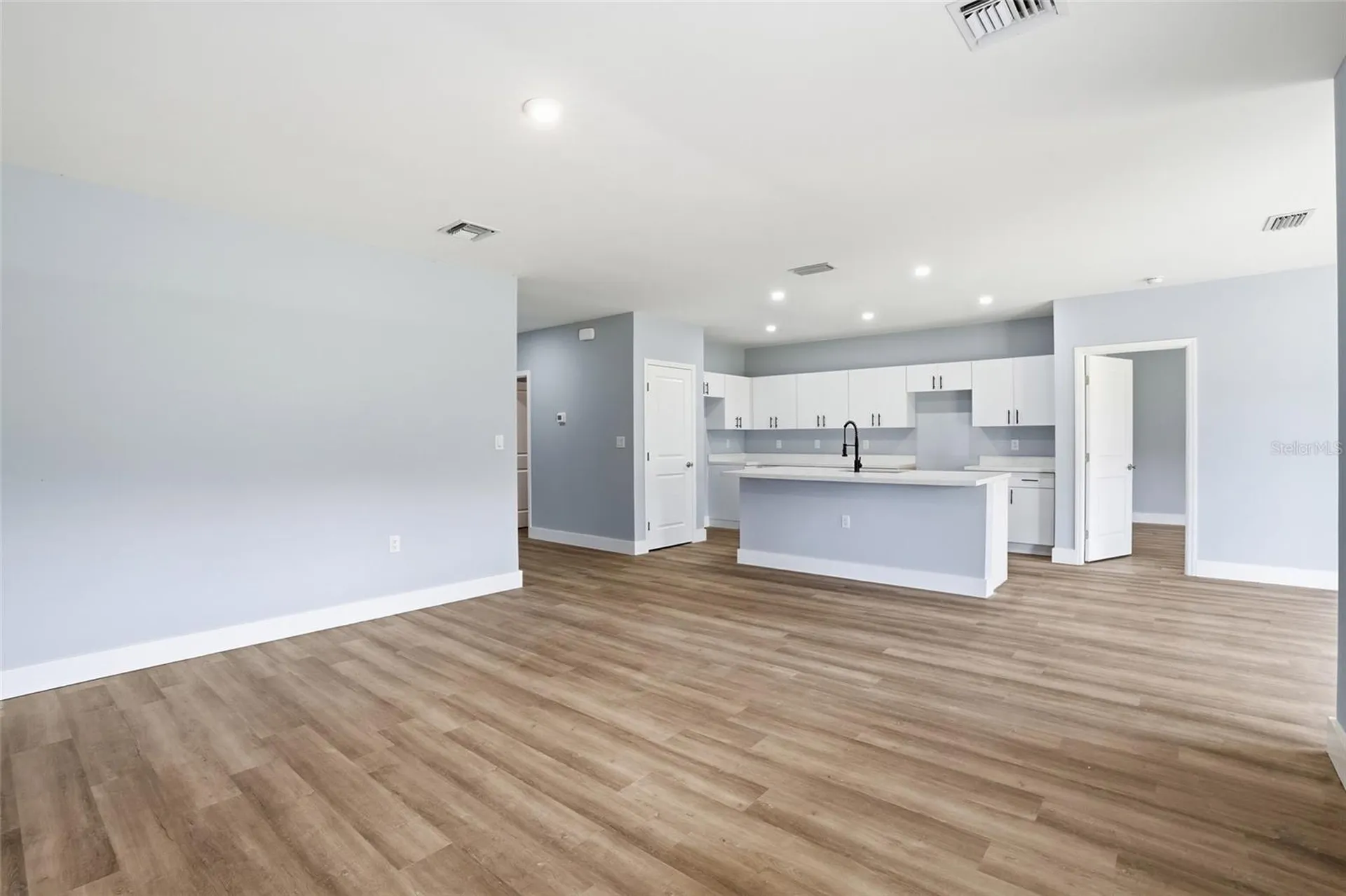 2720 NW 20th Terrace Cape Coral FL 33993