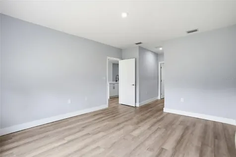 2720 NW 20th Terrace Cape Coral FL 33993