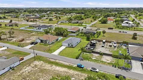 2720 NW 20th Terrace Cape Coral FL 33993