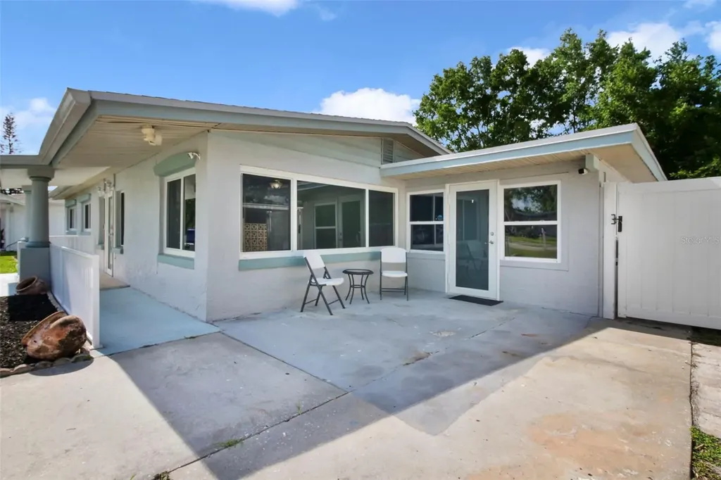 2331 W Oak Street Kissimmee FL 34741