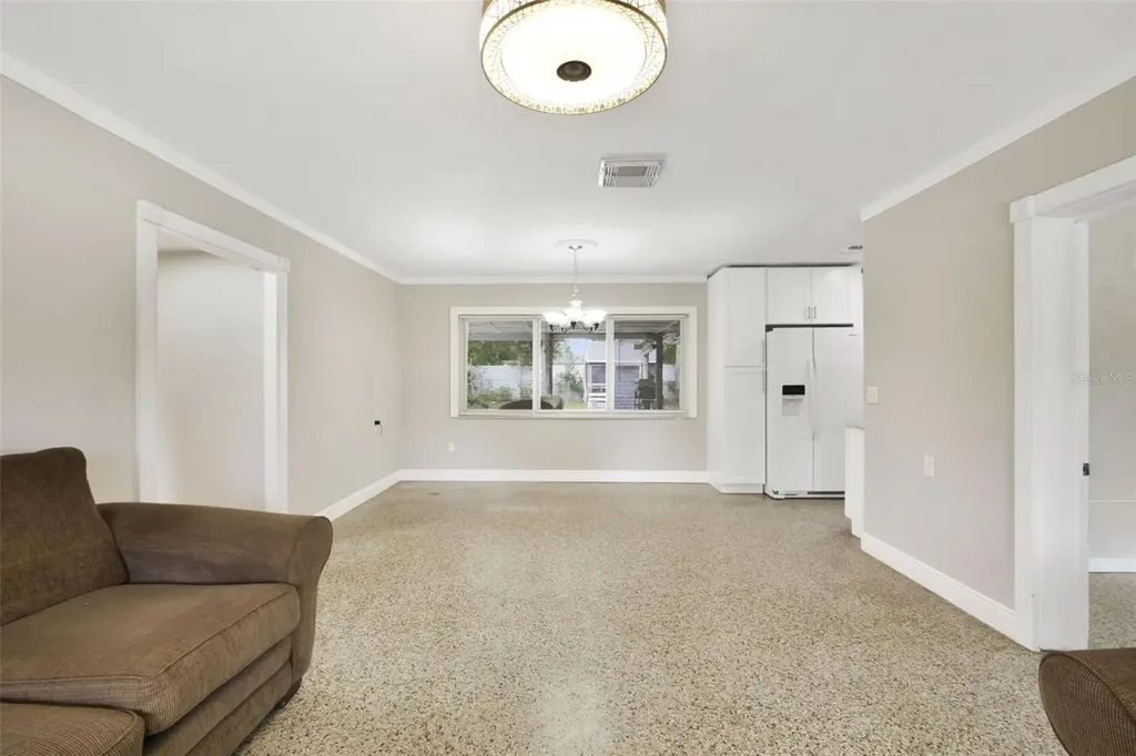 2331 W Oak Street Kissimmee FL 34741