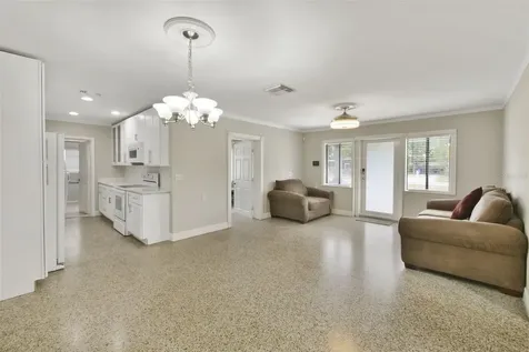 2331 W Oak Street Kissimmee FL 34741