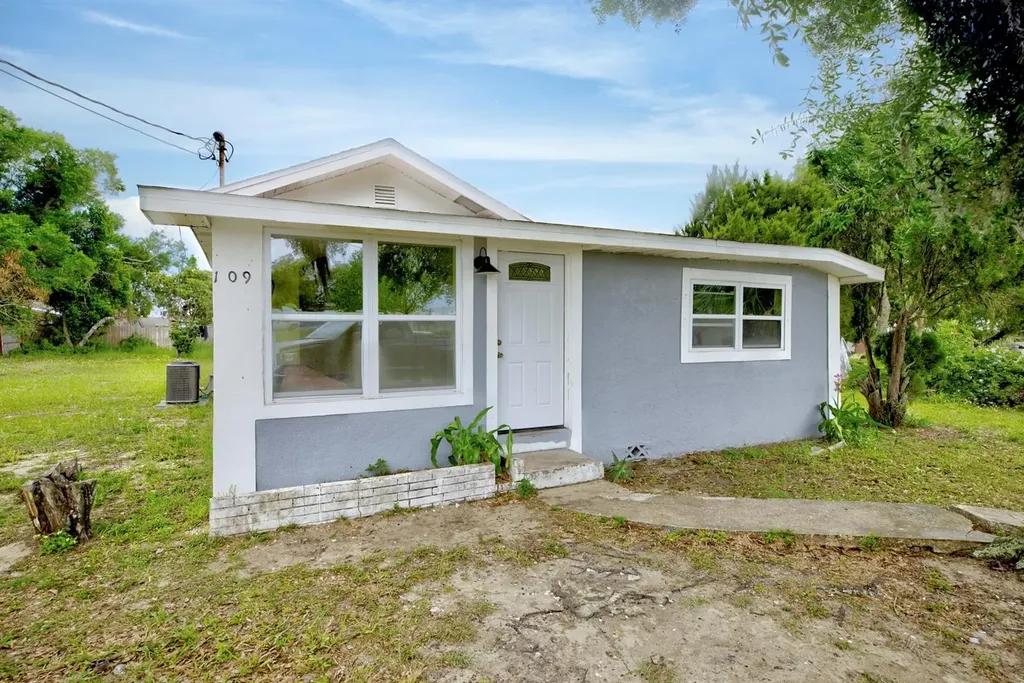 109 S Anoka Avenue Avon Park FL 33825