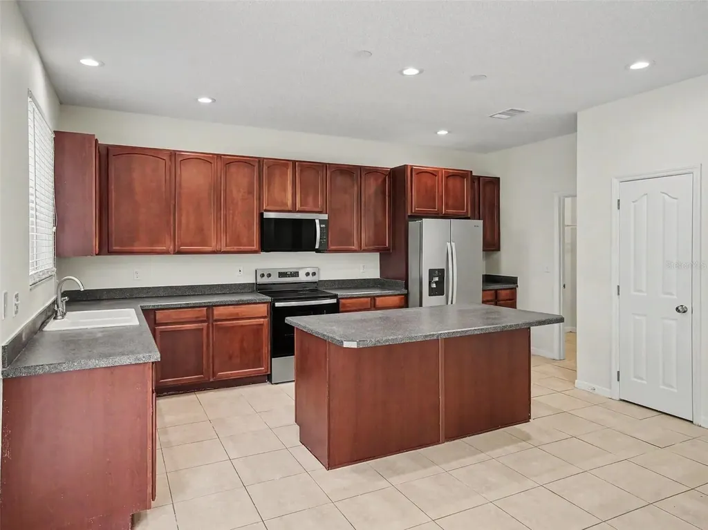 15157 S Perdido Drive Orlando FL 32828