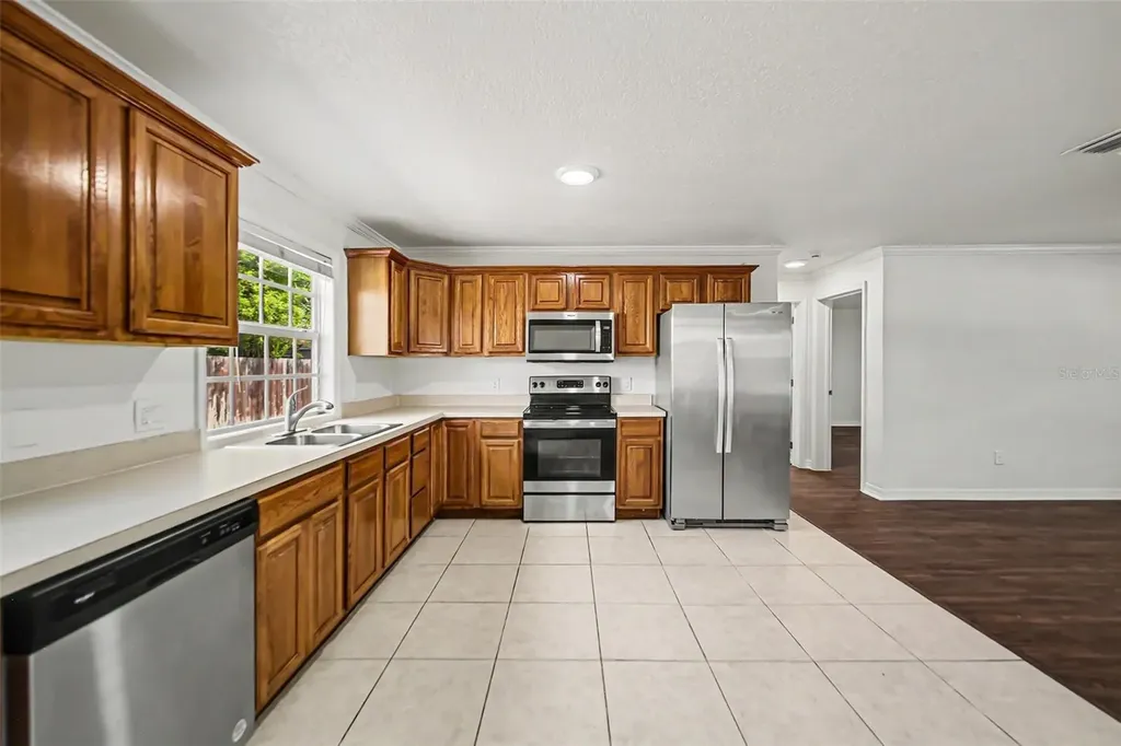245 Oak Run Court Apopka FL 32703