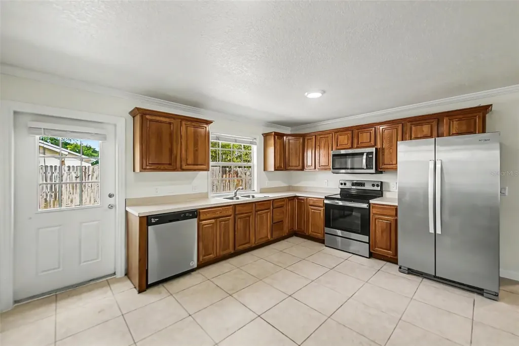 245 Oak Run Court Apopka FL 32703