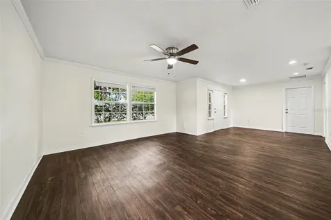 245 E Oak Run Court Apopka FL 32703
