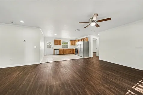 245 E Oak Run Court Apopka FL 32703