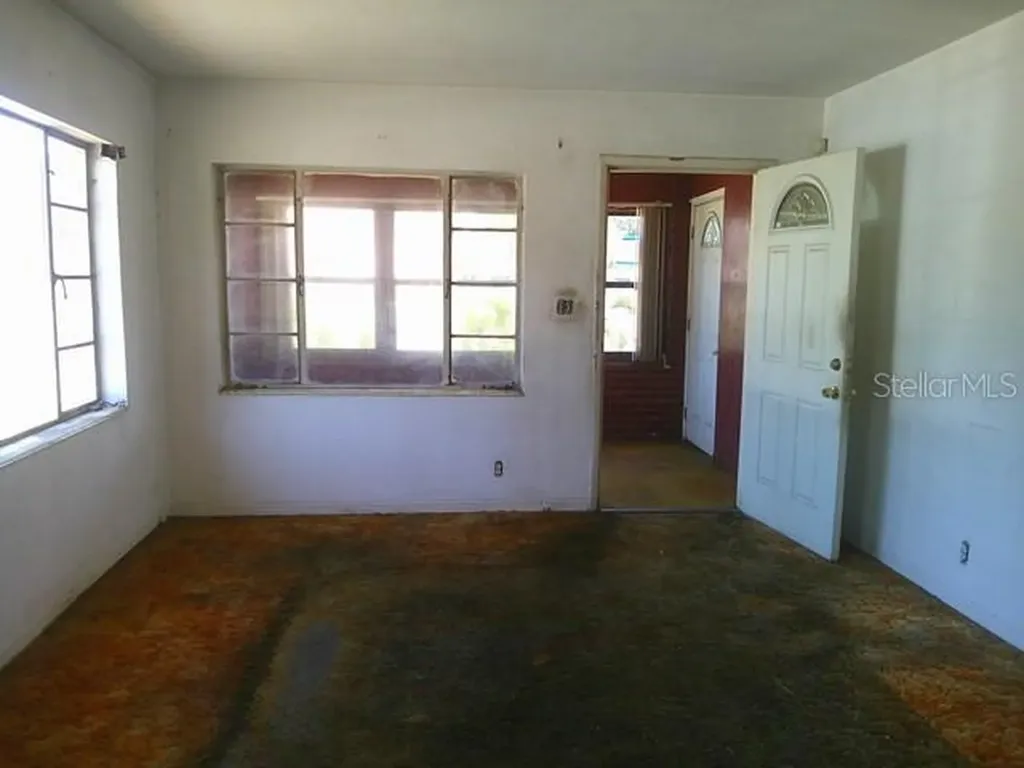 2040 22nd Avenue S St Petersburg FL 33712