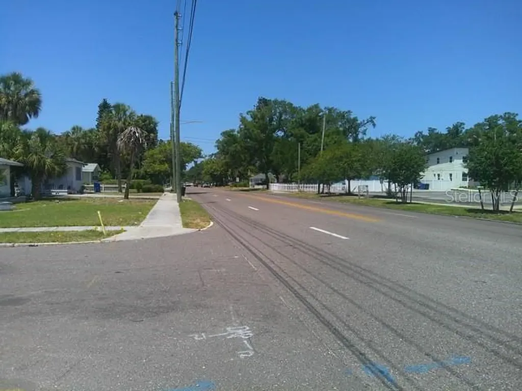 2040 22nd Avenue S St Petersburg FL 33712