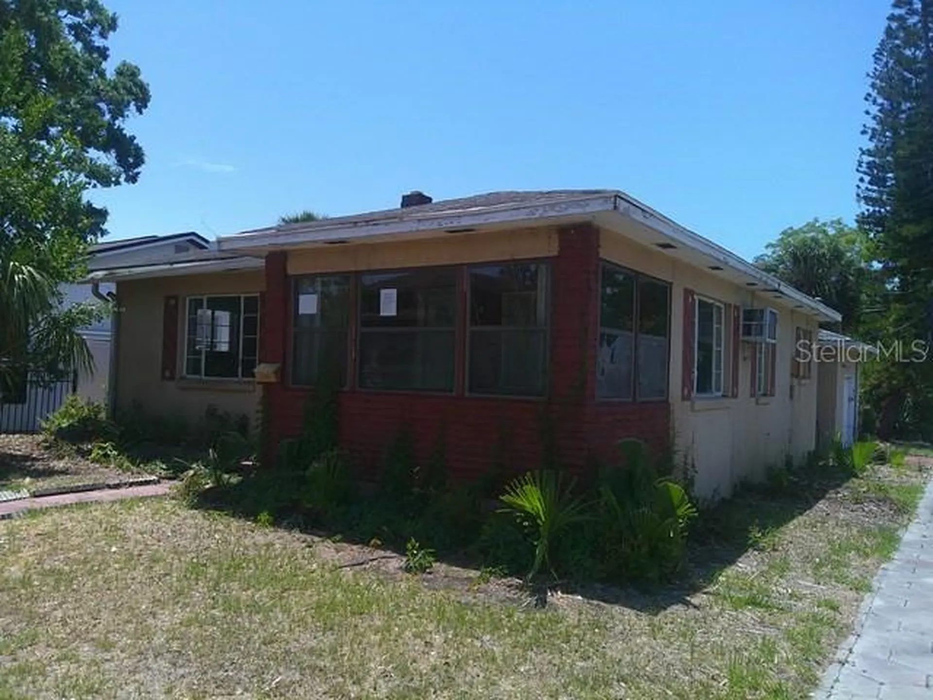 2040 22nd Avenue S St Petersburg FL 33712