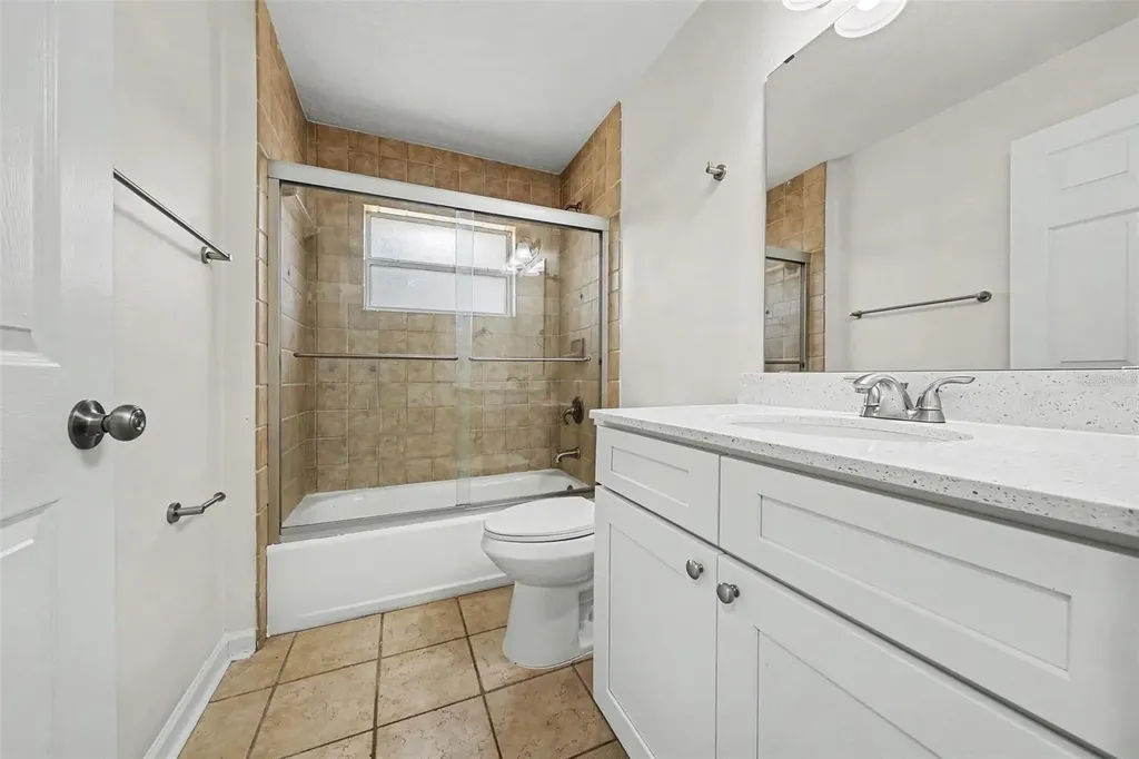 1242 Dunbridge Street Apopka FL 32703