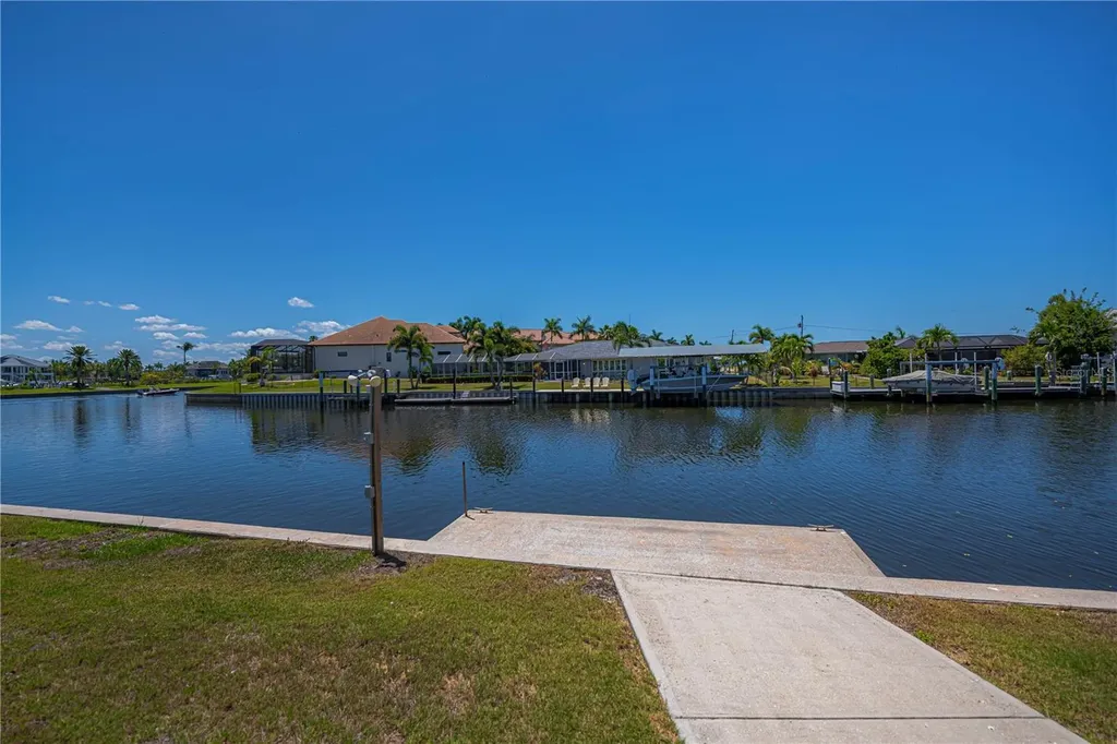 137 Sinclair Street SE Port Charlotte FL 33952