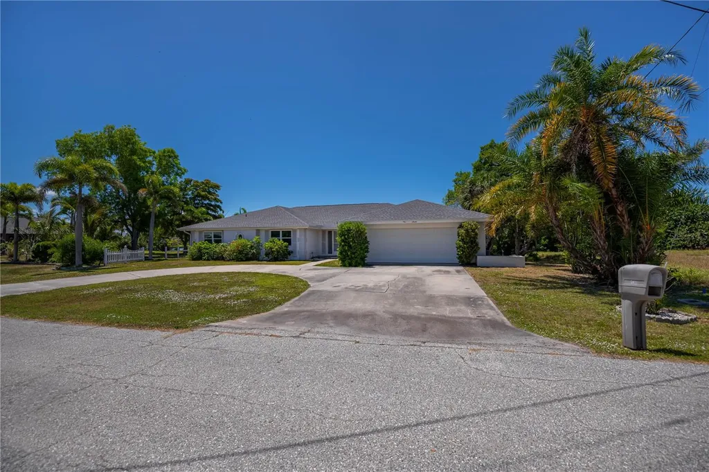 137 Sinclair Street SE Port Charlotte FL 33952