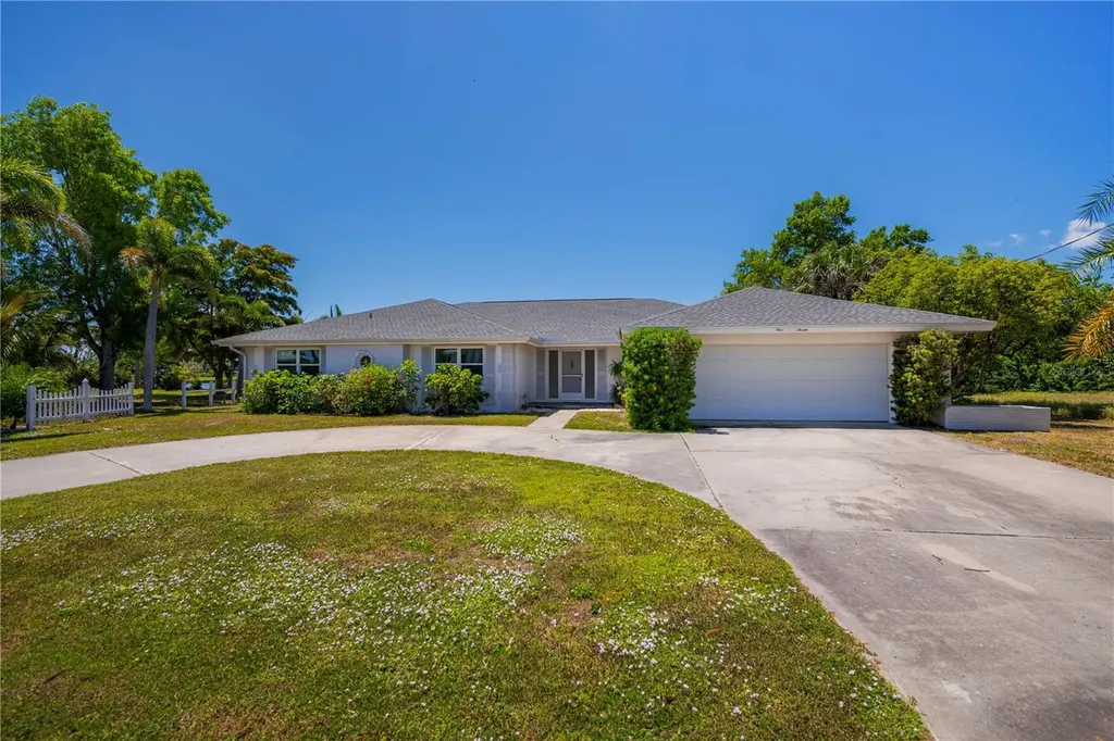 137 Sinclair Street SE Port Charlotte FL 33952