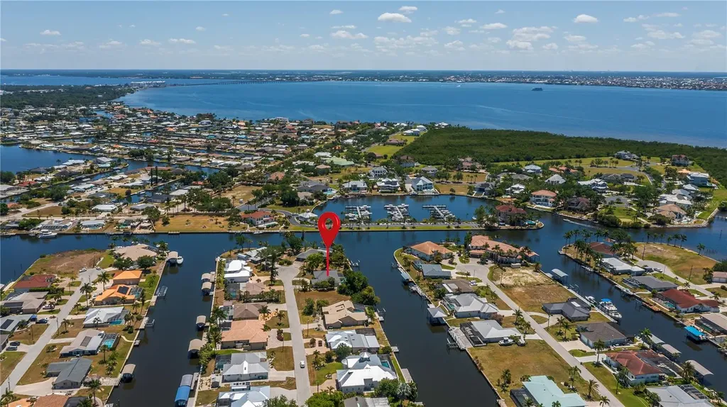 137 Sinclair Street SE Port Charlotte FL 33952
