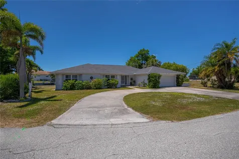 137 Sinclair Street SE Port Charlotte FL 33952