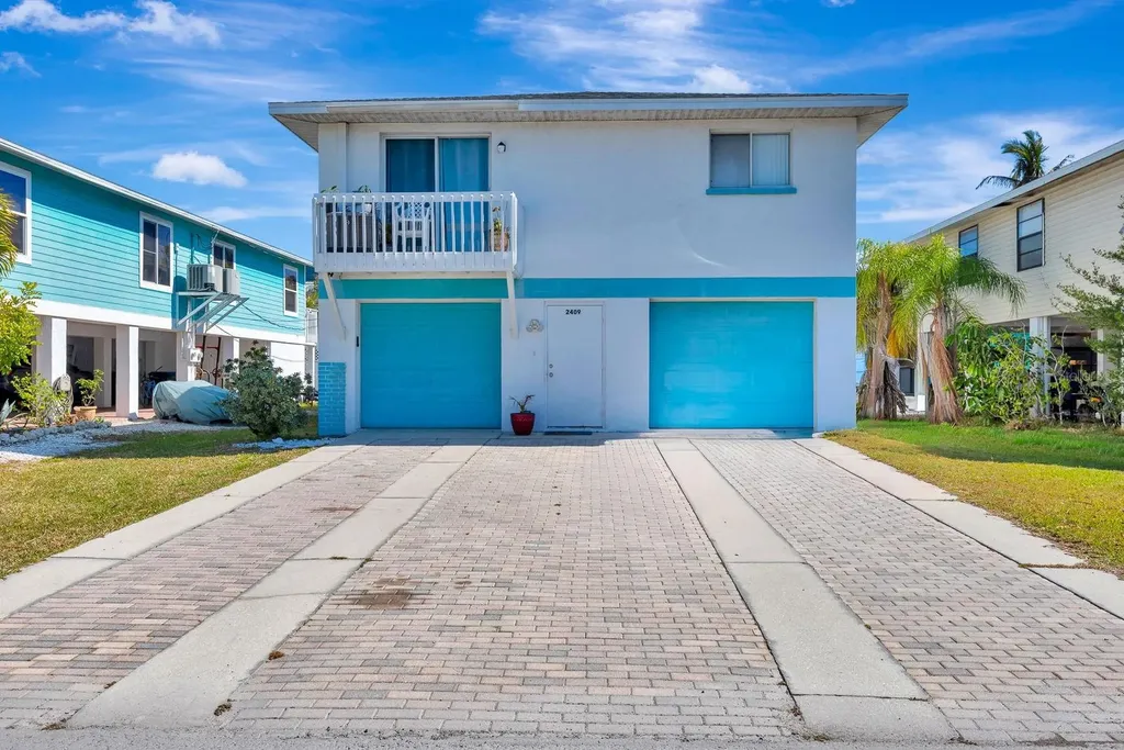 2409 Avenue B Bradenton Beach FL 34217