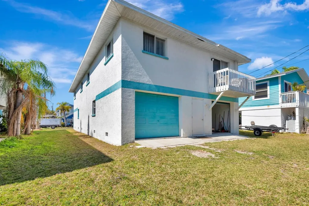 2409 Avenue B Bradenton Beach FL 34217