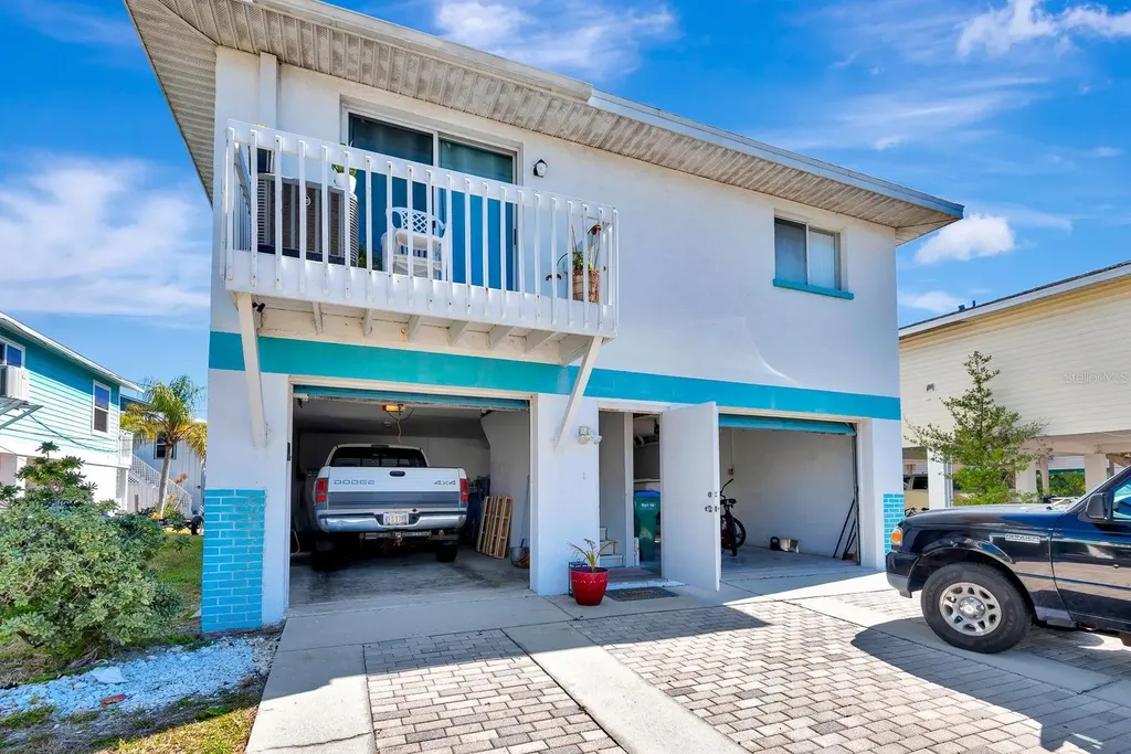 2409 Avenue B Bradenton Beach FL 34217