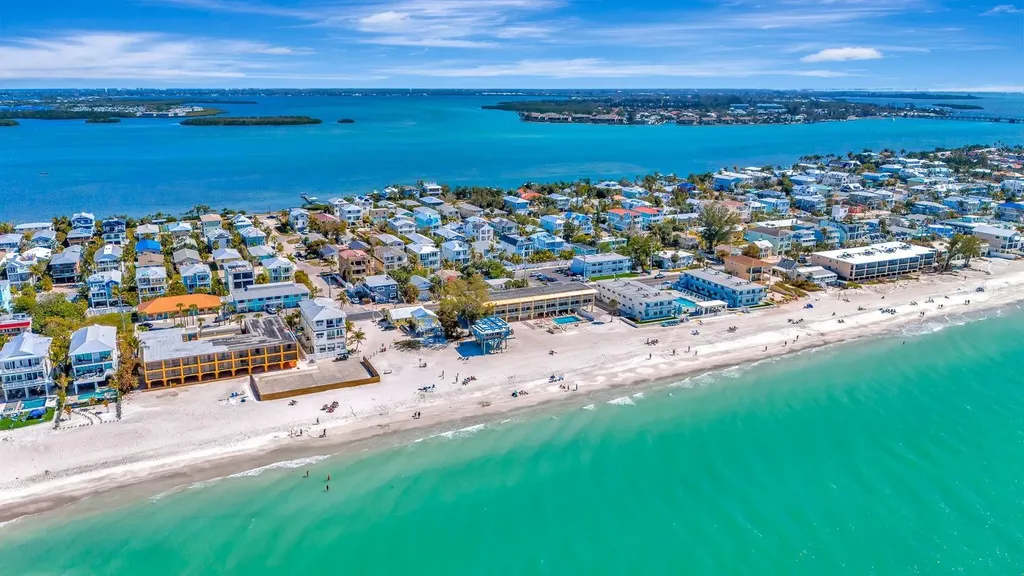 2409 Avenue B Bradenton Beach FL 34217