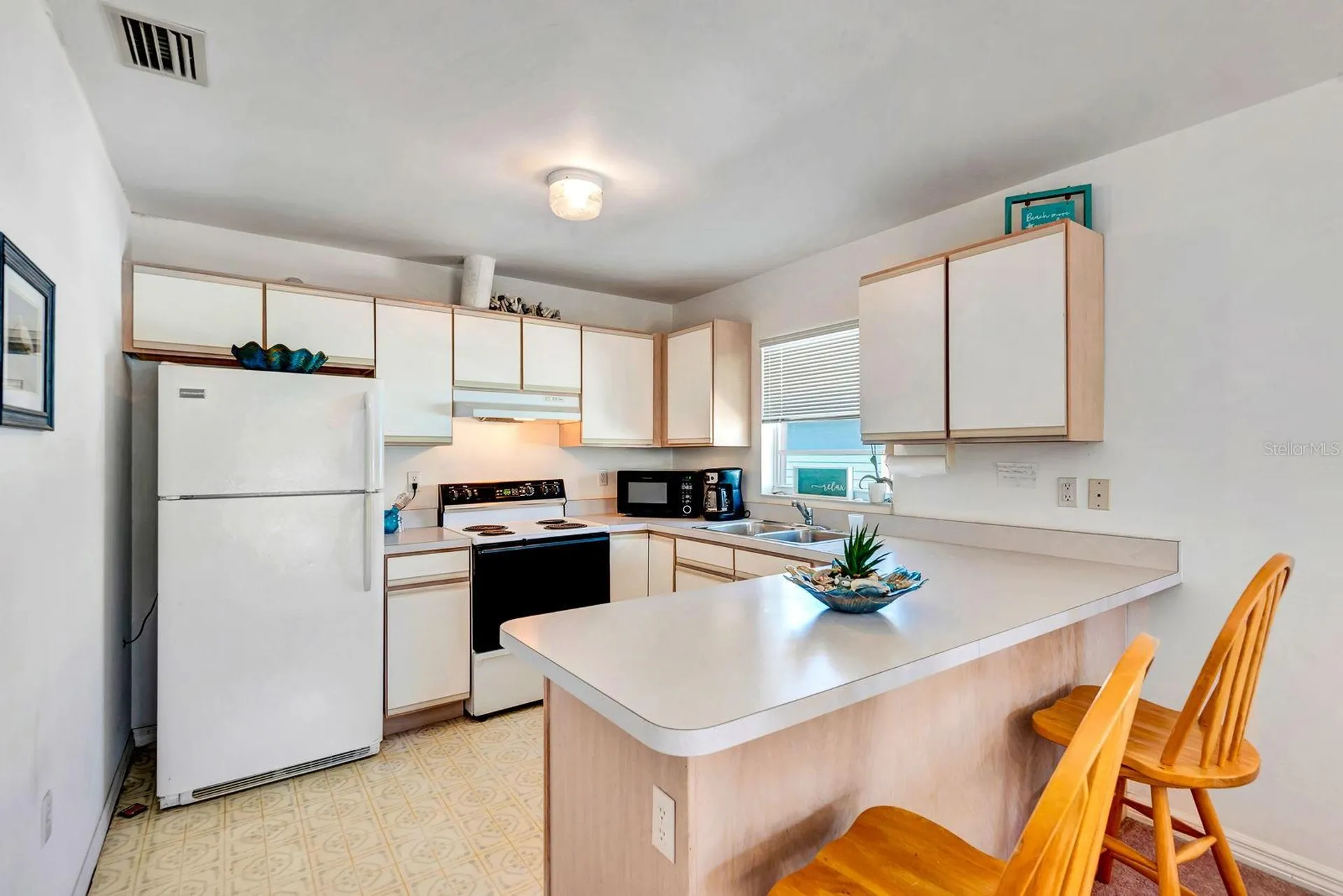 2409 Avenue B Bradenton Beach FL 34217