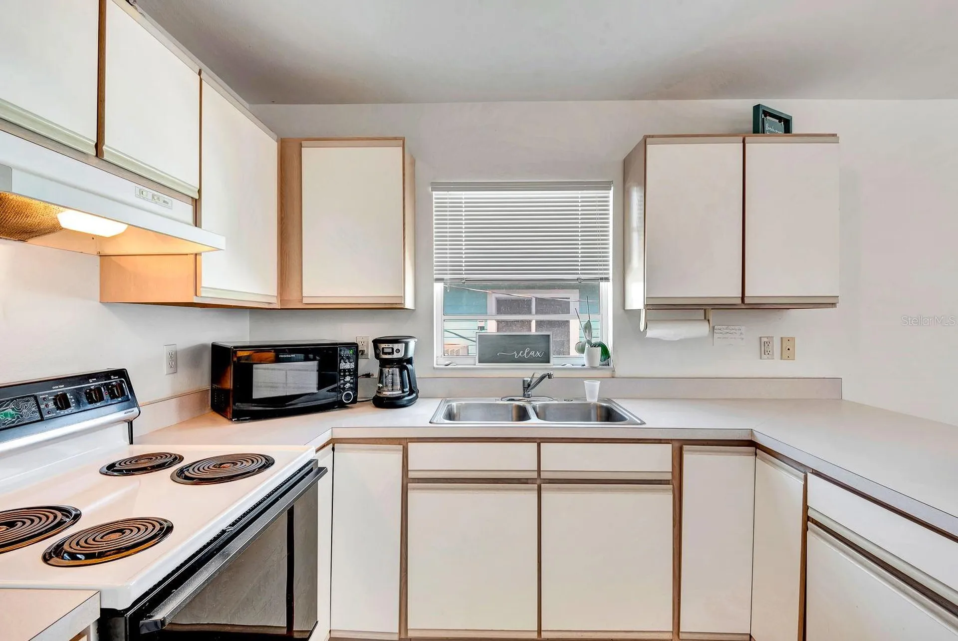 2409 Avenue B Bradenton Beach FL 34217