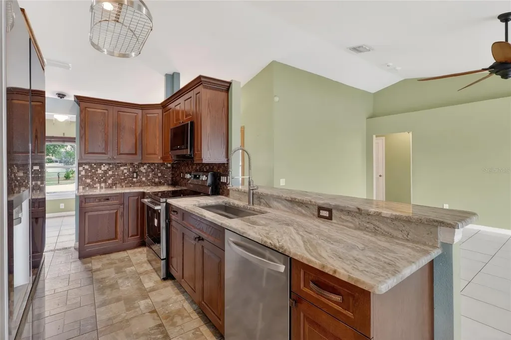 12119 Colonial Estates Lane Riverview FL 33579