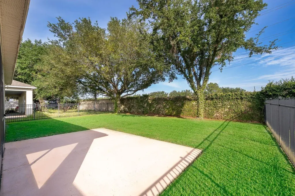 9330 Marsh Oaks Court Orlando FL 32832