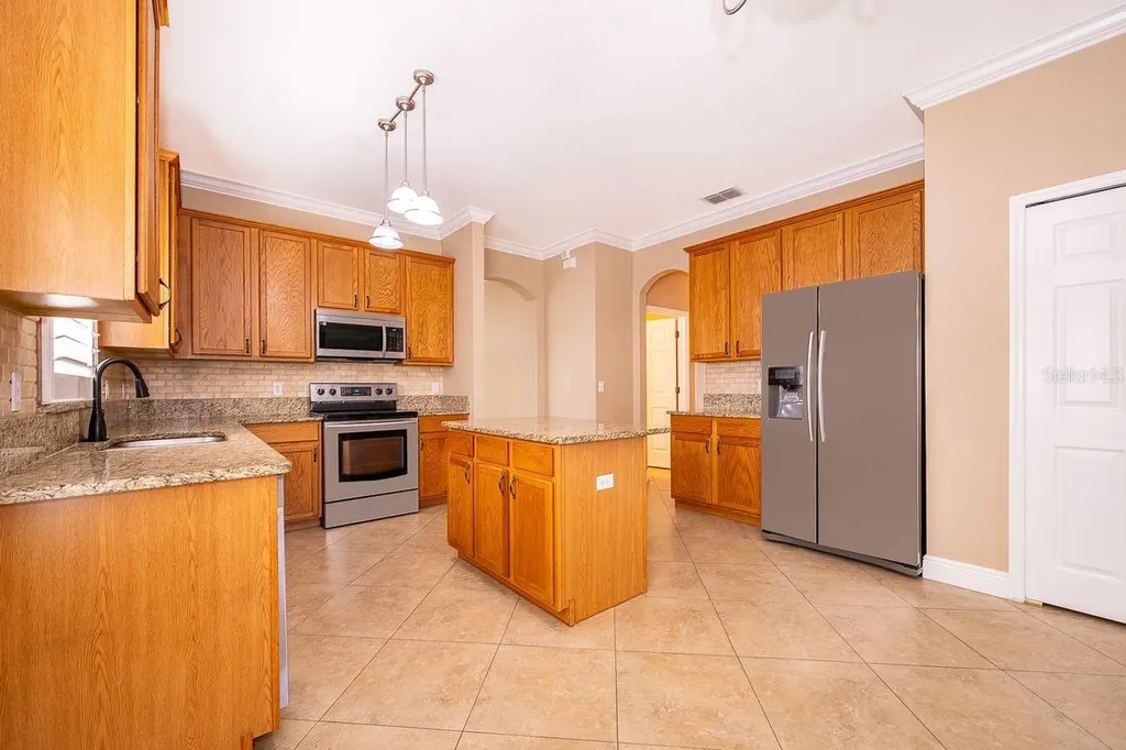 9330 Marsh Oaks Court Orlando FL 32832