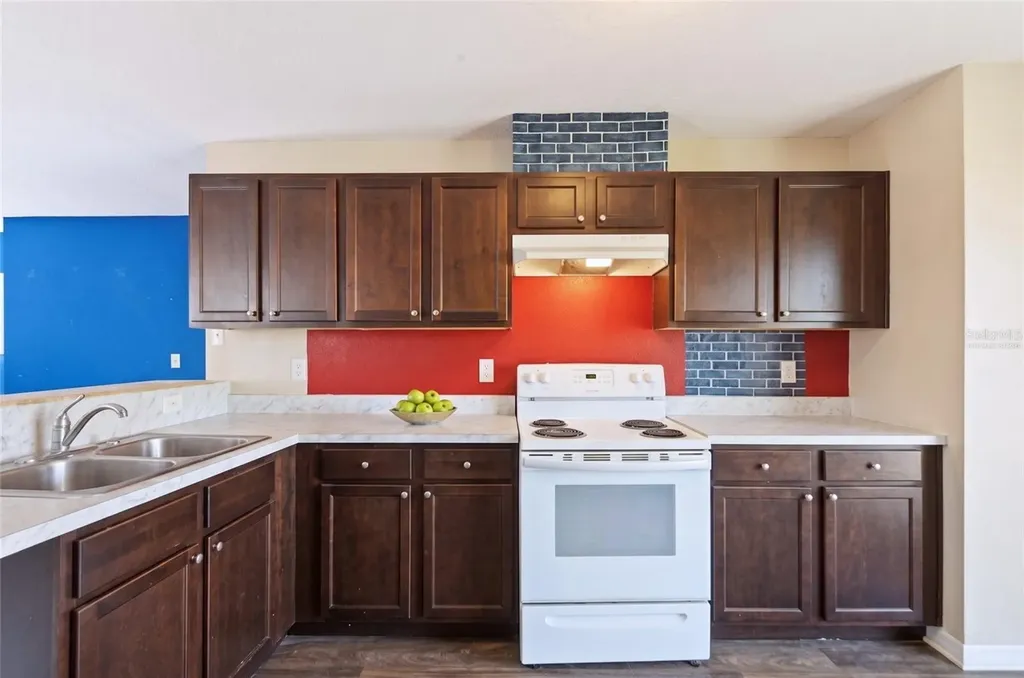 1520 9th Street SE Ruskin FL 33570