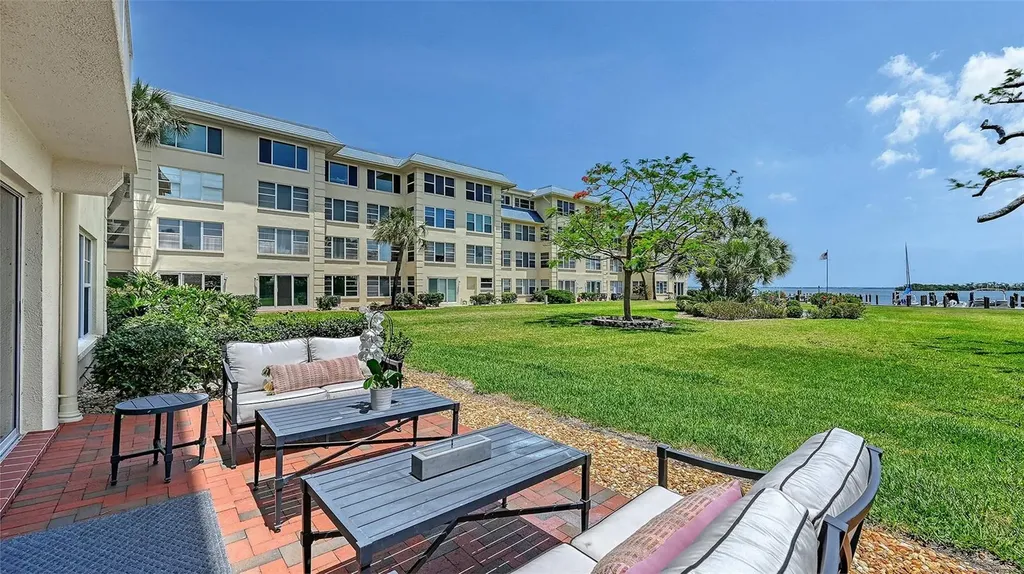 3808 Gulf Of Mexico Drive Longboat Key FL 34228