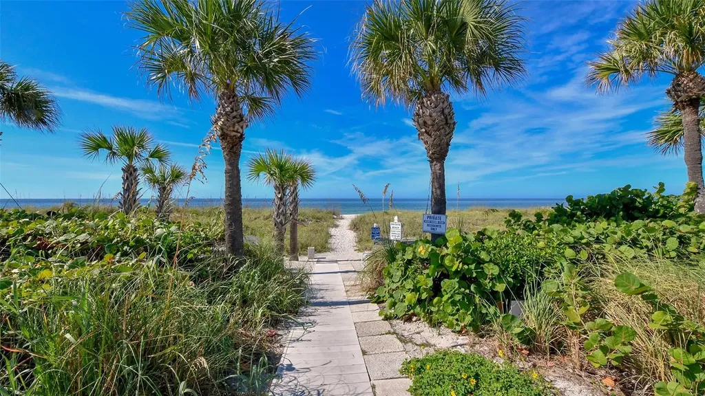 3808 Gulf Of Mexico Drive Longboat Key FL 34228