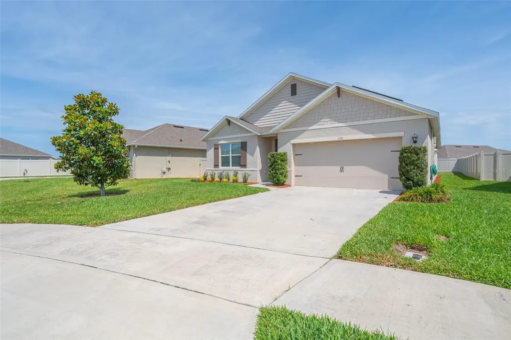 300 Winged Elm Drive Debary FL 32713