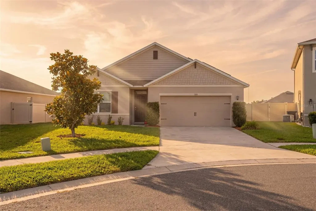 300 Winged Elm Drive Debary FL 32713