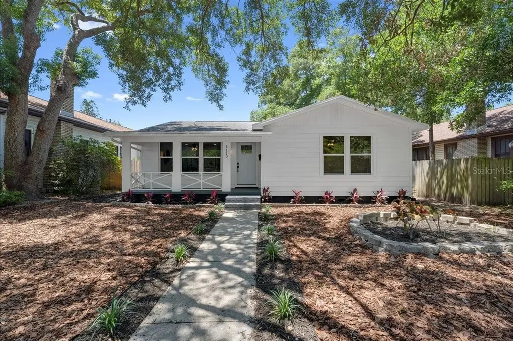 1110 12th Street N St Petersburg FL 33705