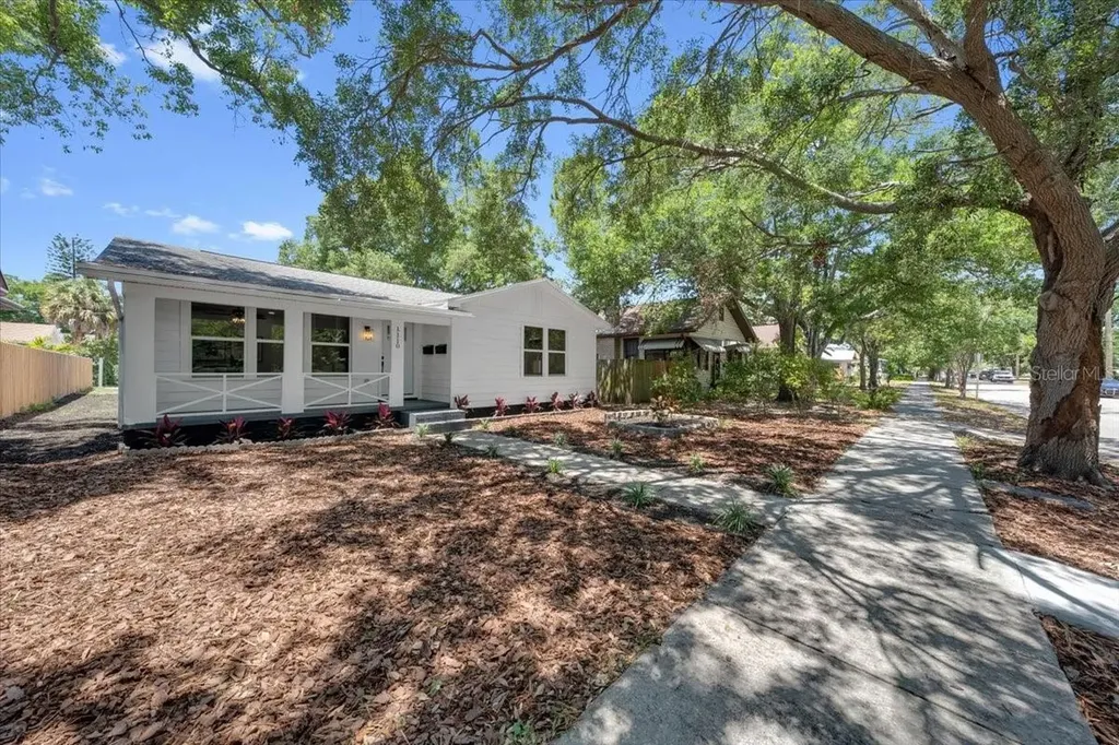 1110 12th Street N St Petersburg FL 33705